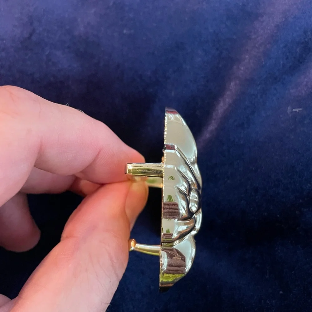 Famous Medusa Buckle Golden Tint one size